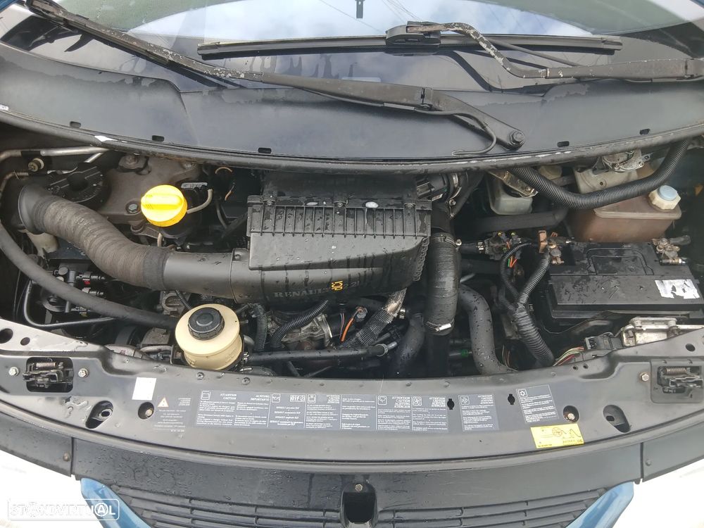 Renault Espace 2.2 dCi Authentique - 10