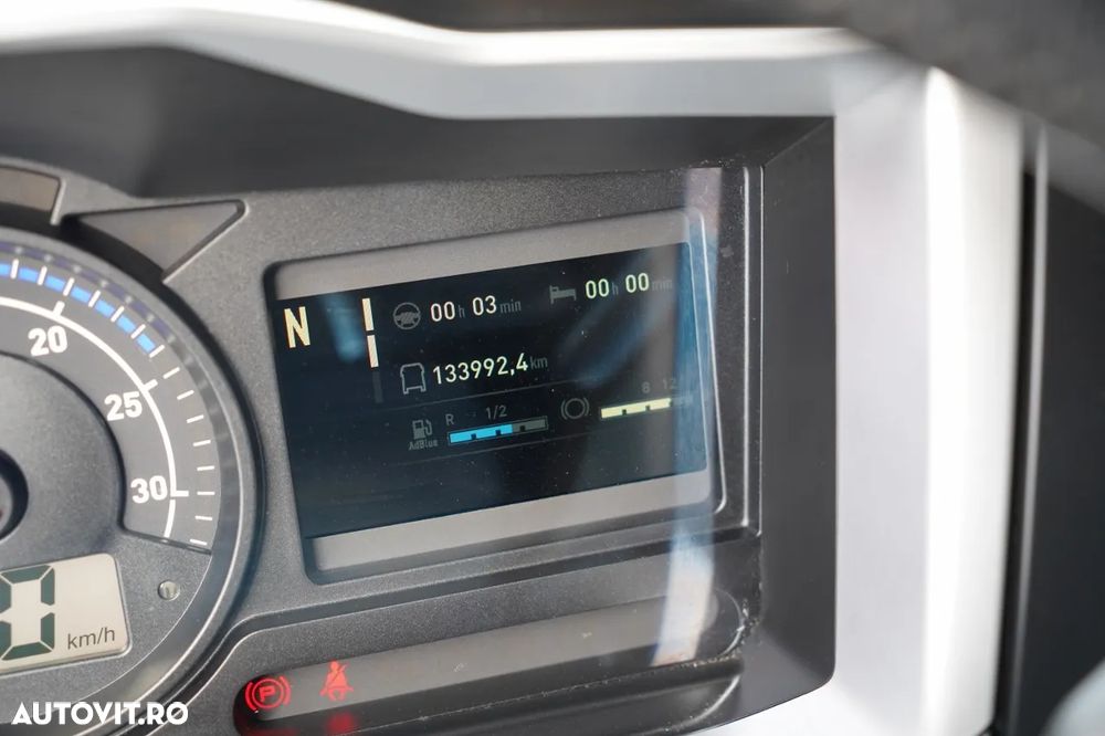 Renault D WIDE 380 DE11 / 4X2 / CAMION DE REMORCAJE 8 M / TRANSPORT AUTO / PLATFORMĂ / TROLIU / - 40