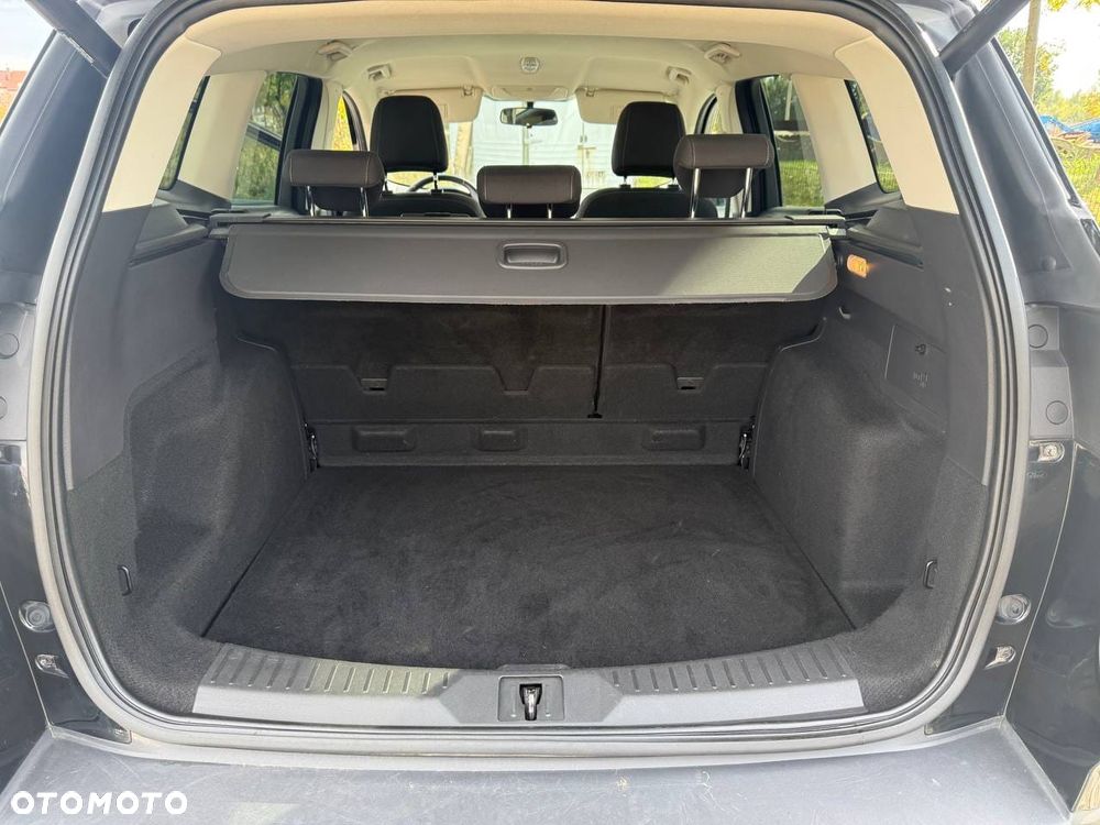 Ford Kuga - 16