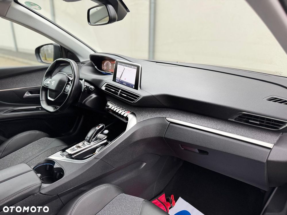 Peugeot 5008 BlueHDi 130 EAT8 Allure - 27