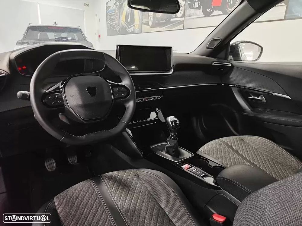 Peugeot 2008 1.2 PureTech Allure - 35