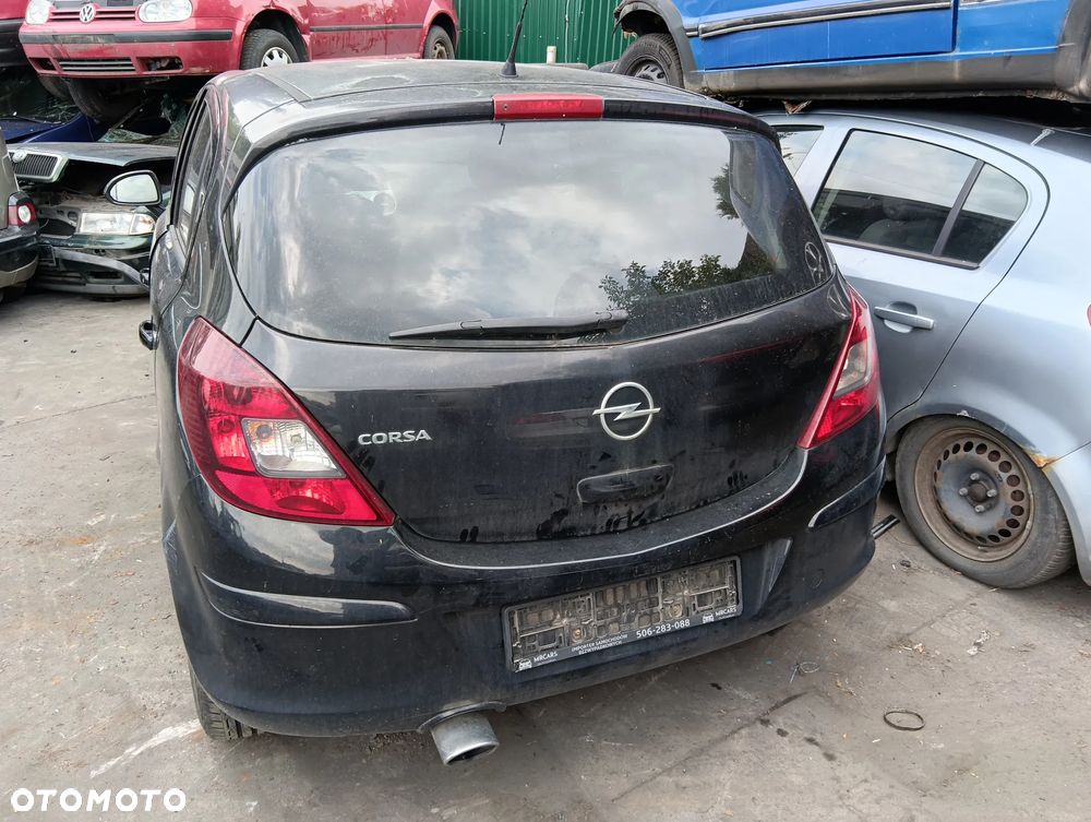 *OPEL CORSA D* Samochód na części - 3