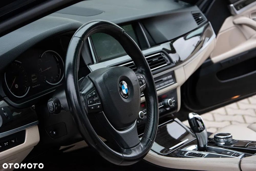 BMW Seria 5 520d Luxury Line - 35