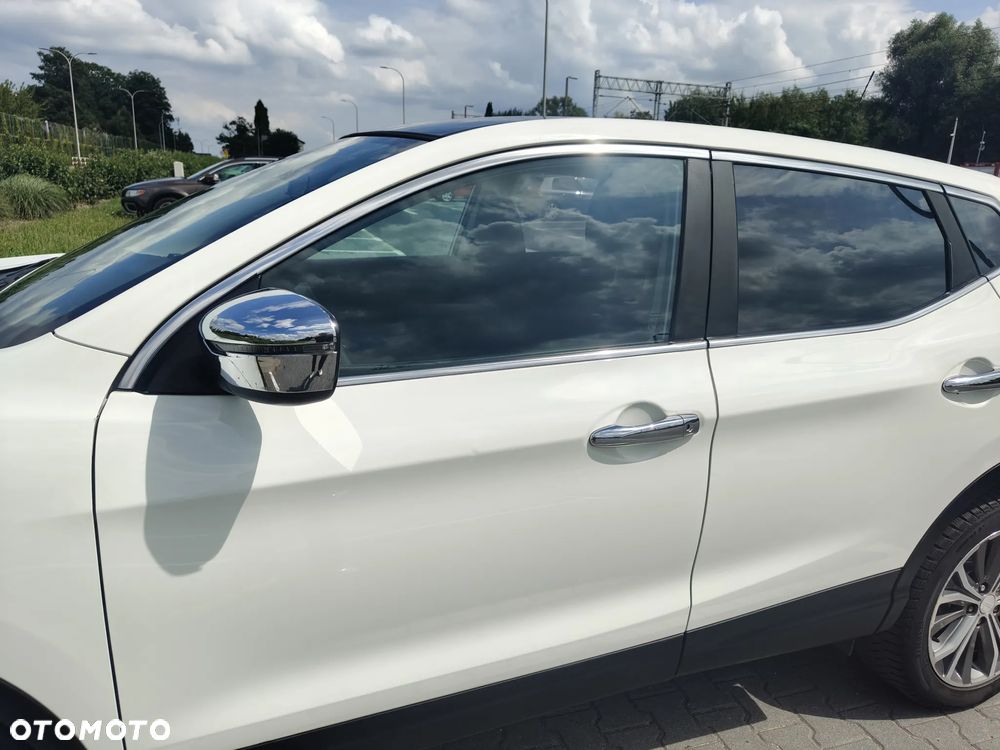 Nissan Qashqai 1.6 DCi 4x4 Visia EU6 - 5