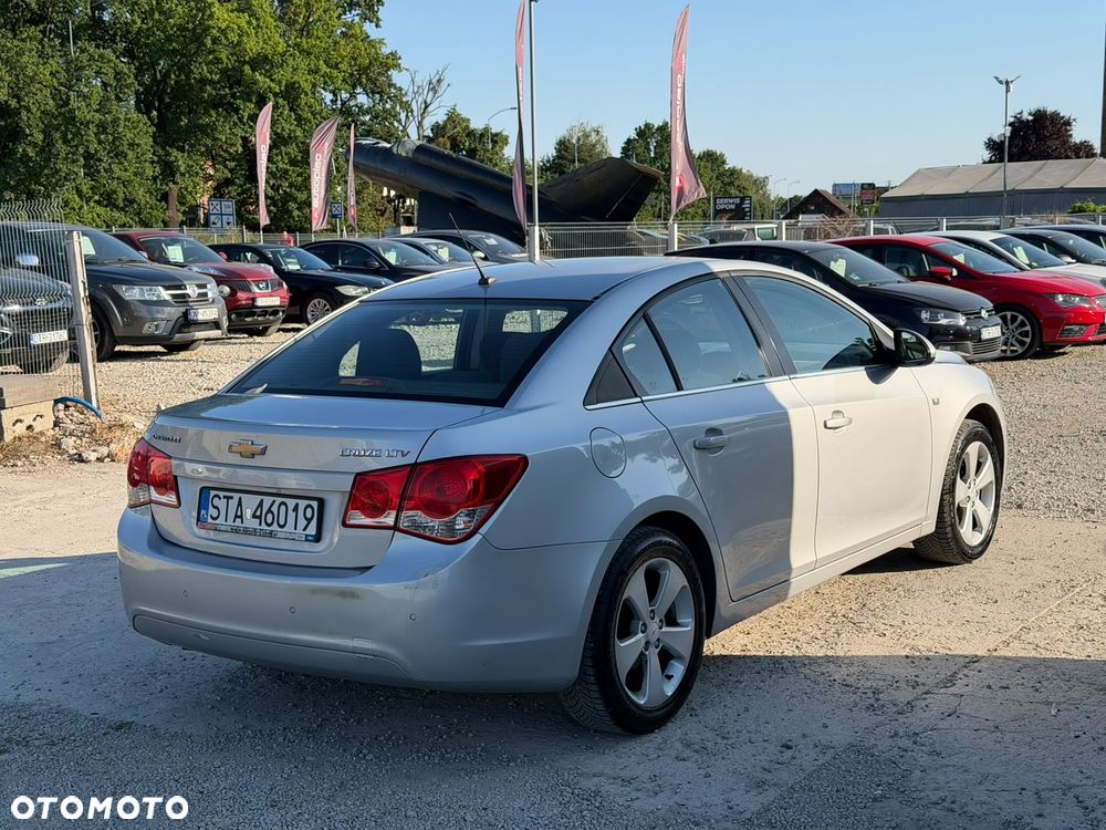 Chevrolet Cruze - 4