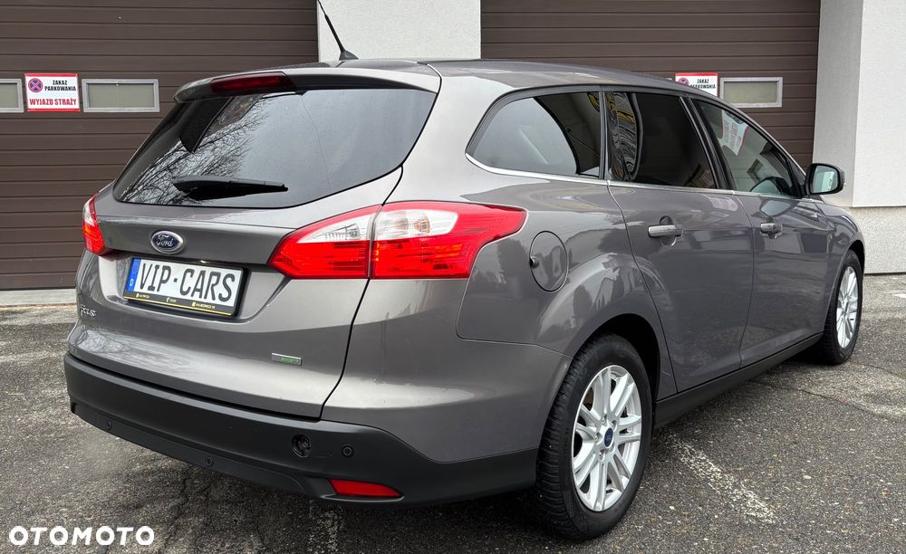 Ford Focus - 33