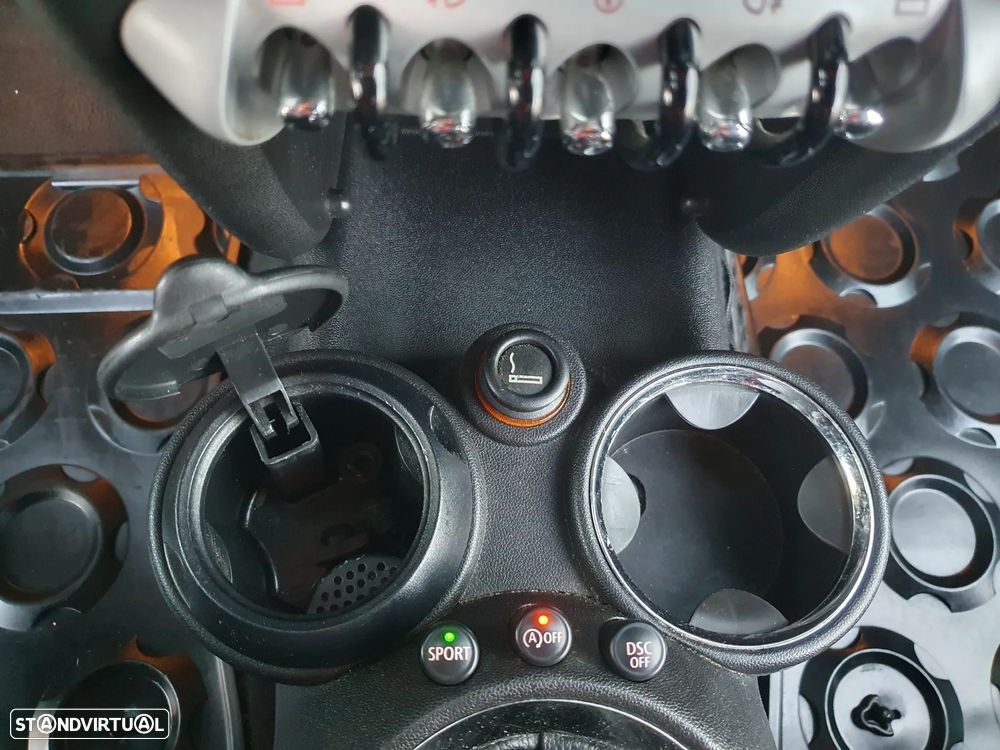 MINI 3 Portas Cooper D - 27