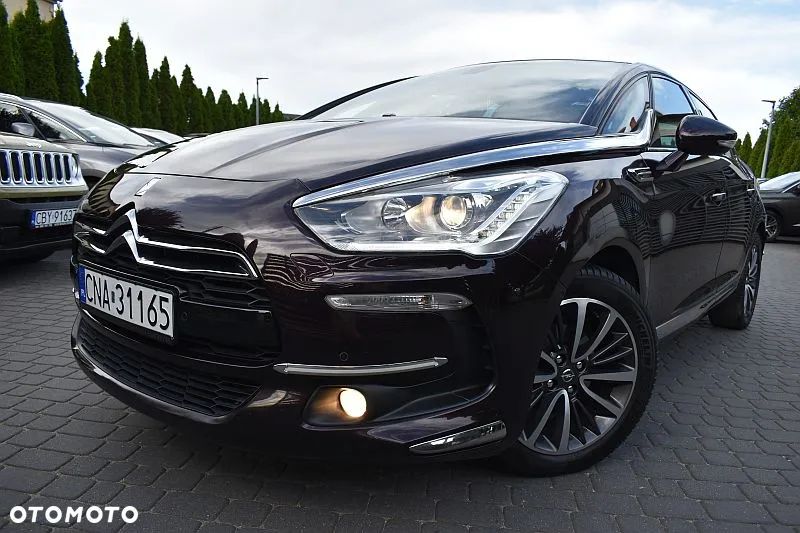 Citroën DS5 e-HDi 115 EGS6 SoChic - 1