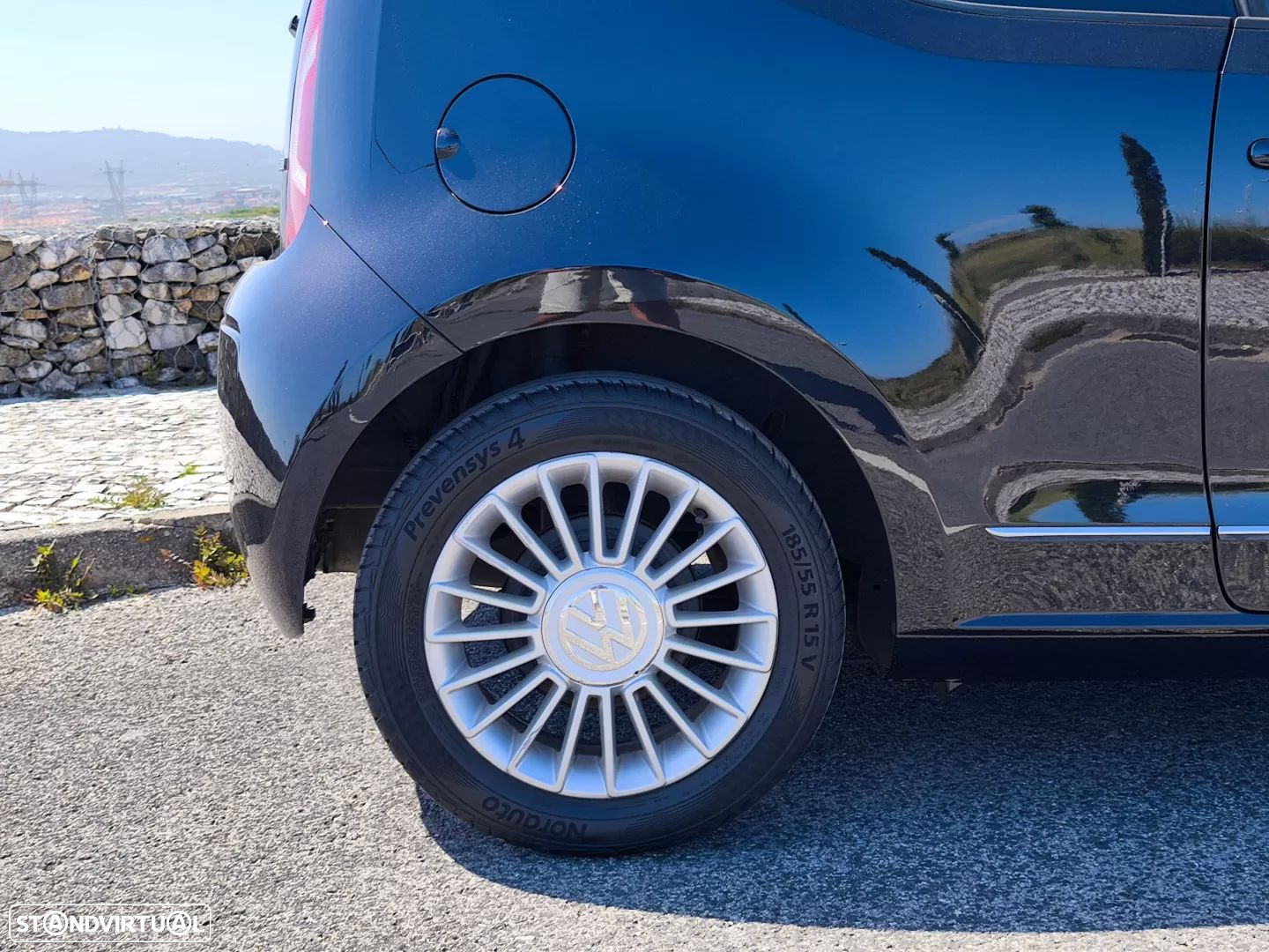 VW Up! 1.0 BlueMotion High - 18