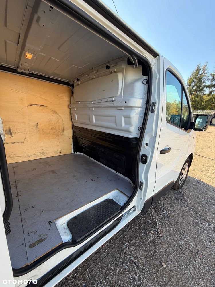 Renault TRAFIC 3 - 17