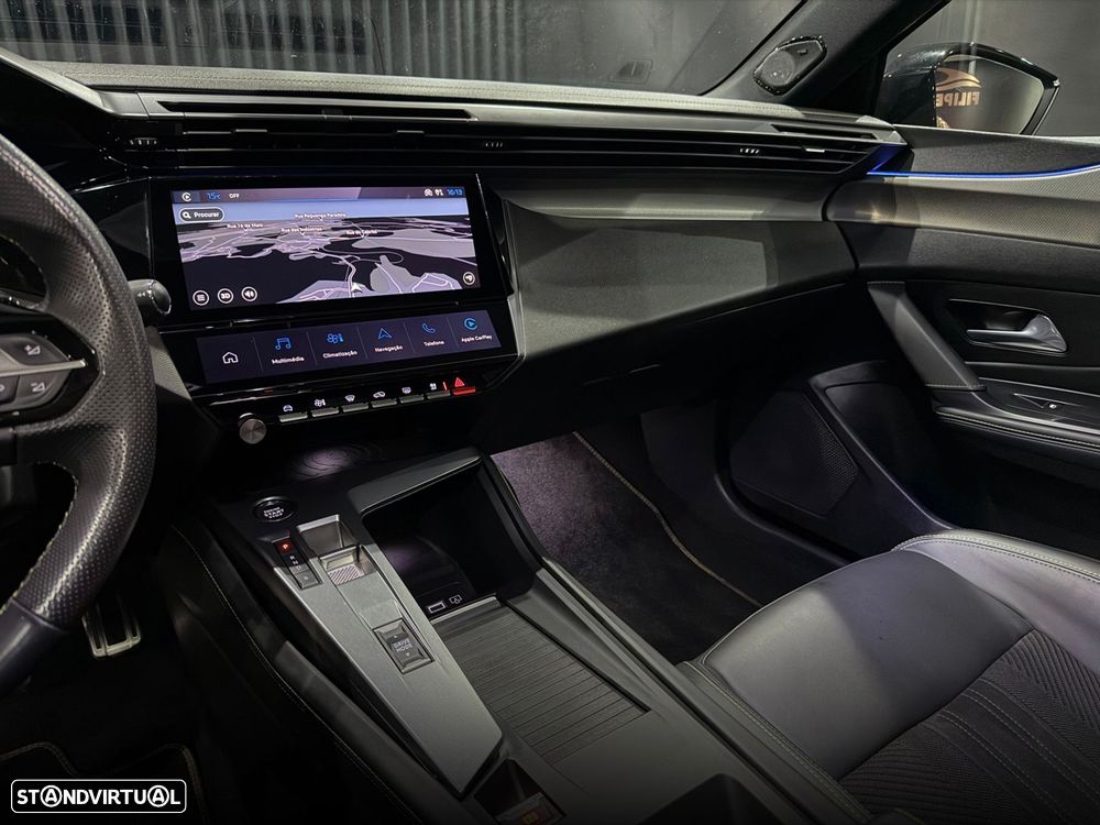 Peugeot 408 1.6 Hybrid GT e-EAT8 - 17