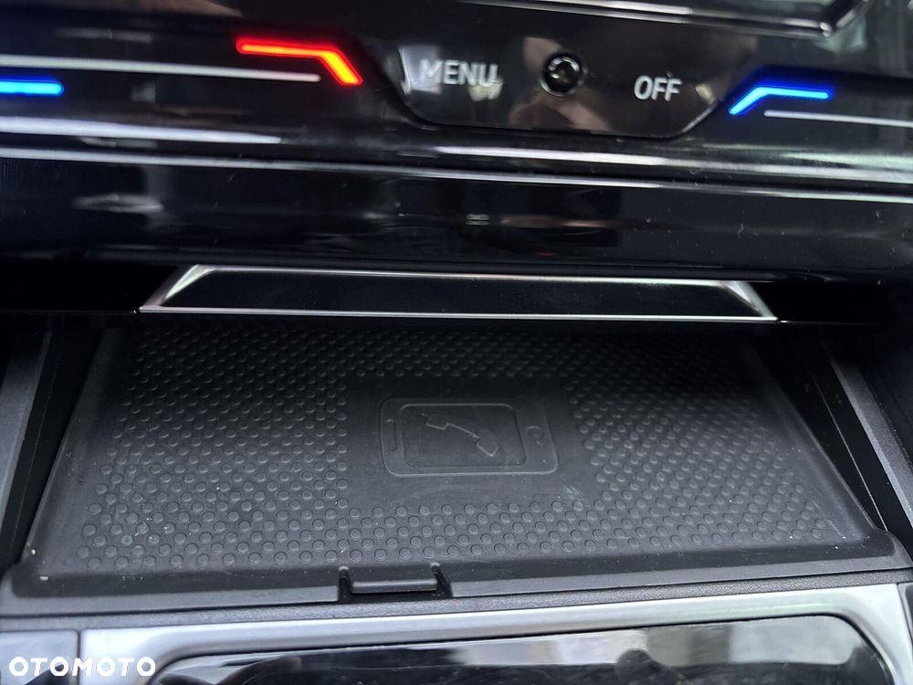 Volkswagen Arteon 2.0 TSI 4Motion R DSG - 30