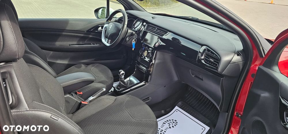 Citroën DS3 PureTech 110 Start & Stop CONNECTED CHIC - 28