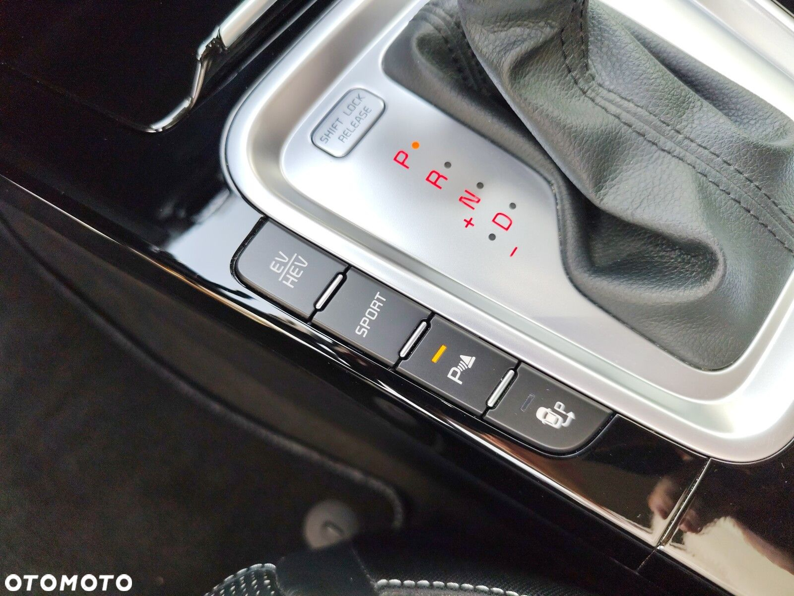 Kia XCeed - 28