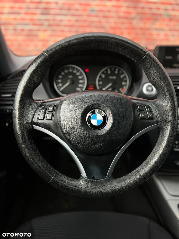 BMW Seria 1 116i - 31