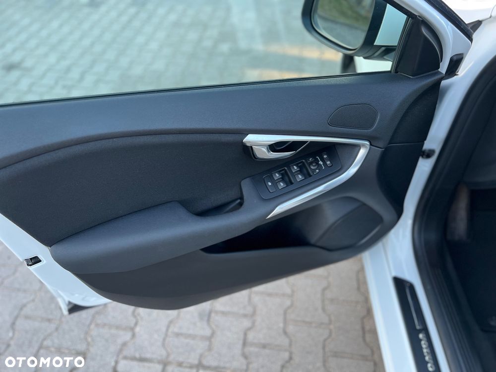 Volvo V40 T2 Geartronic Linje Svart - 8