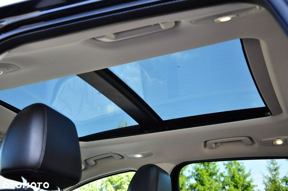 Ford Kuga - 25