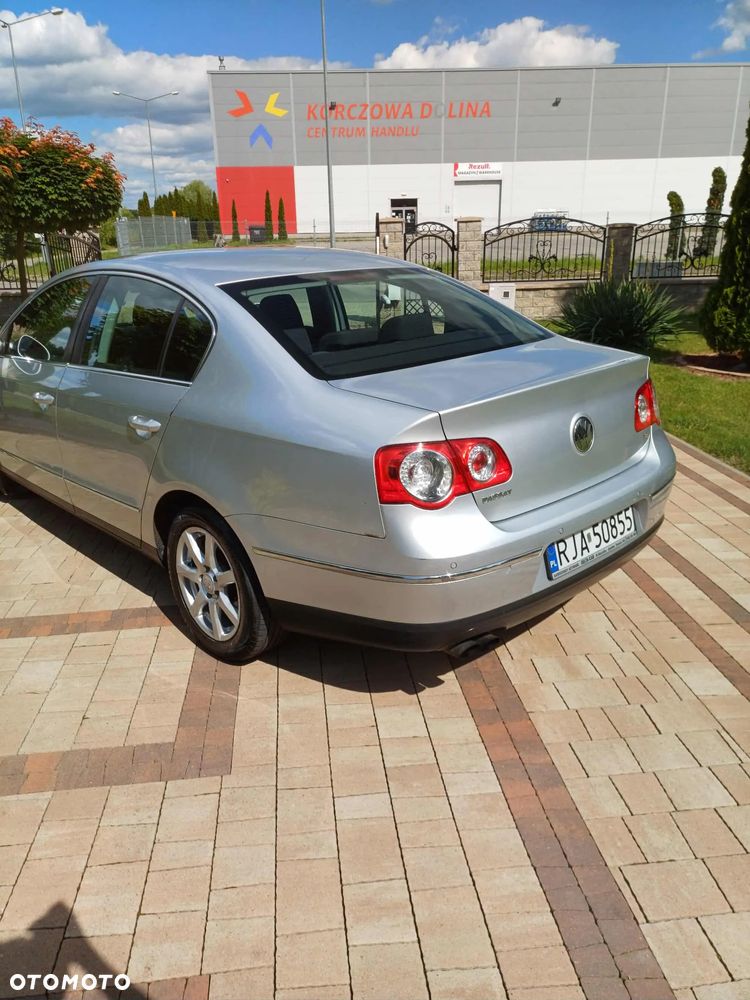 Volkswagen Passat - 3