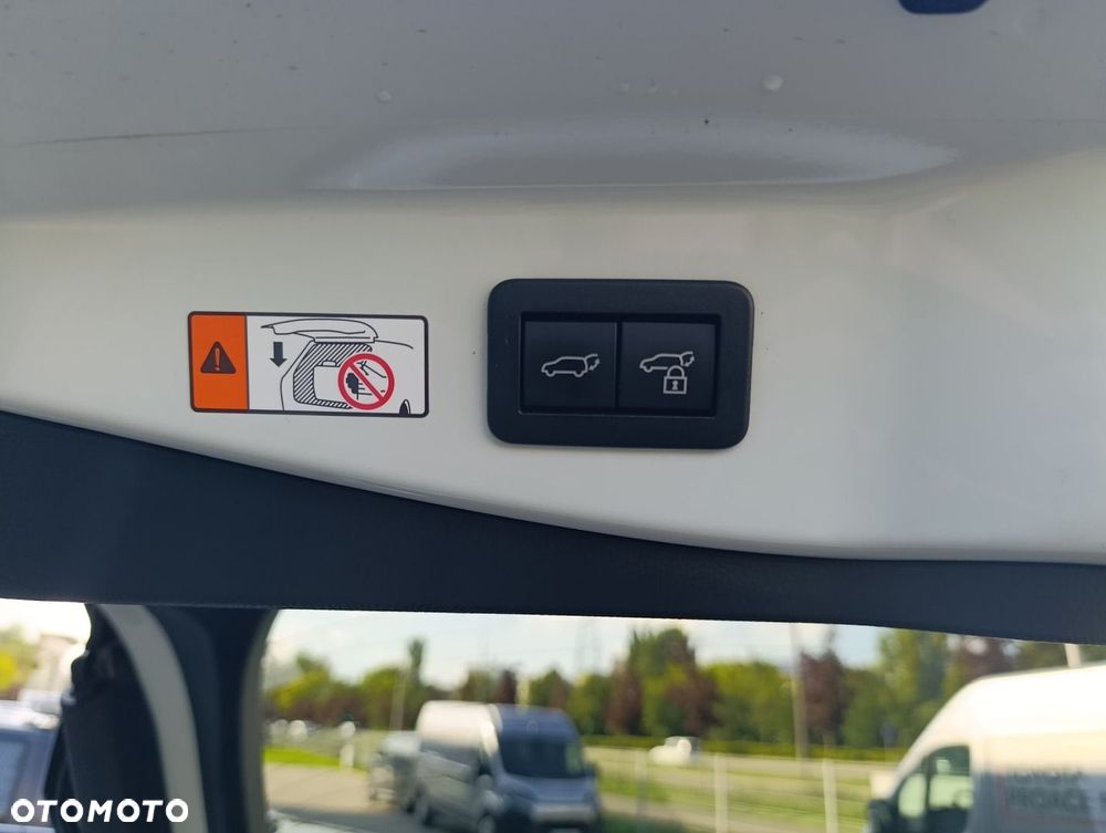 Toyota C-HR 1.8 Hybrid Executive - 35