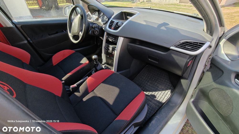 Peugeot 207 HDi FAP 90 (Blue Lion) Business-Line Niveau 1 - 18