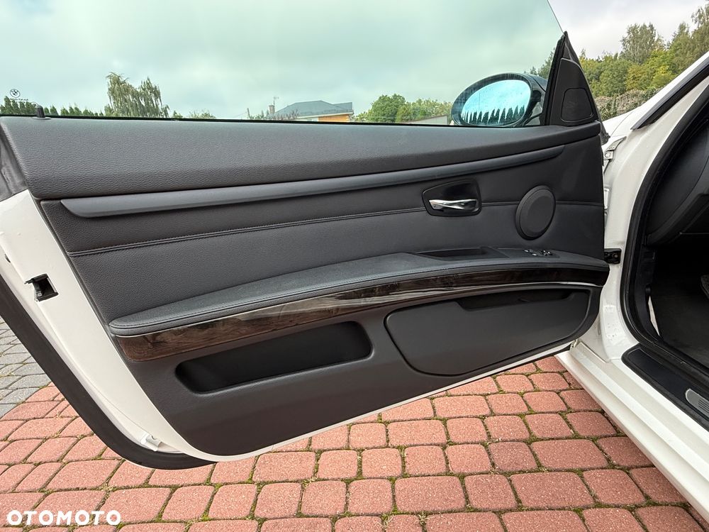 BMW Seria 3 330d Coupe M Sport Edition - 34