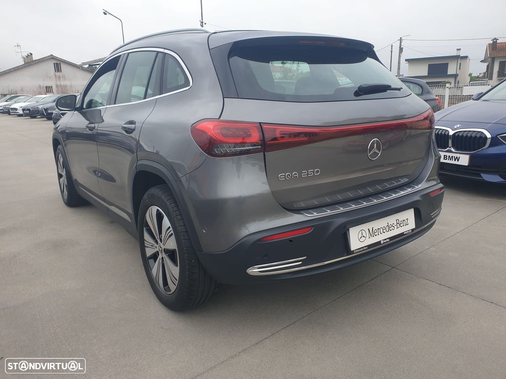 Mercedes-Benz EQA 250 Progressive - 10