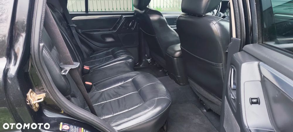 Jeep Grand Cherokee - 15