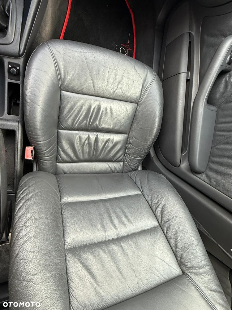 Audi A6 Limousine 2.5 TDI - 11