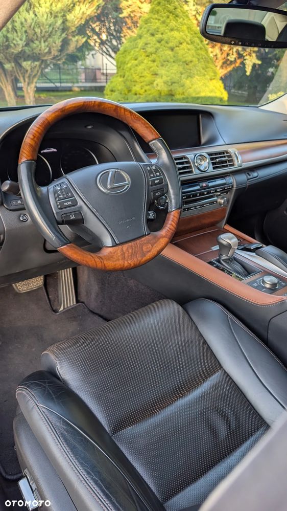 Lexus LS 460 Elite AWD - 8