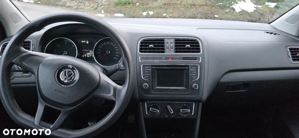 Volkswagen Polo 1.4 TDI (Blue Motion Technology) Comfortline - 30