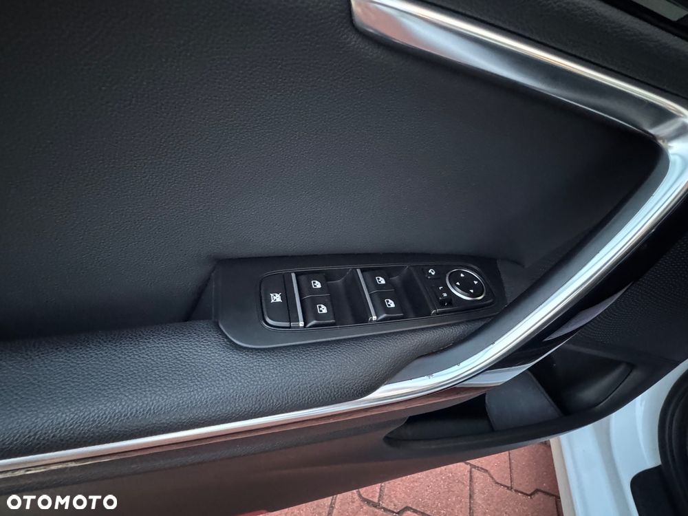 Kia Ceed - 34