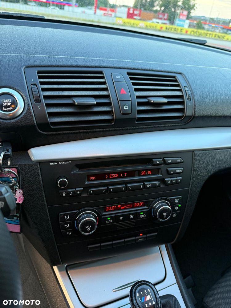 BMW Seria 1 120d DPF - 19