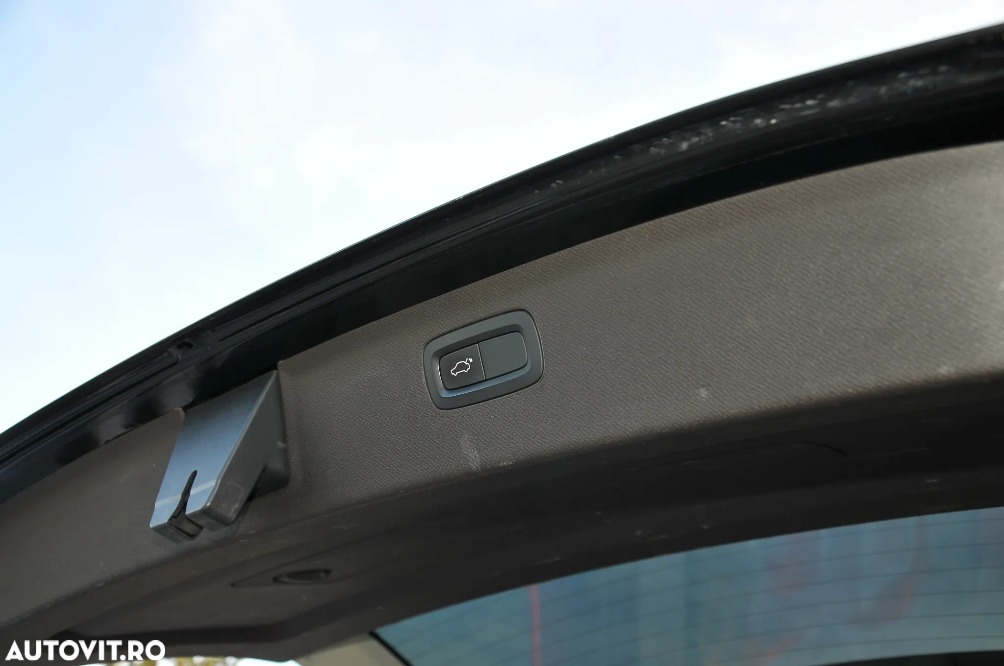 Volvo XC 90 D5 AWD Geartronic RDesign - 25
