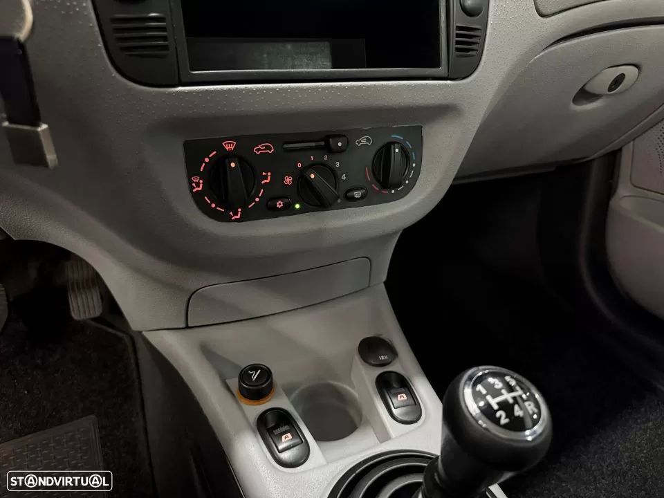 Citroën C3 1.4 16V Exclusive Sensodri. - 14
