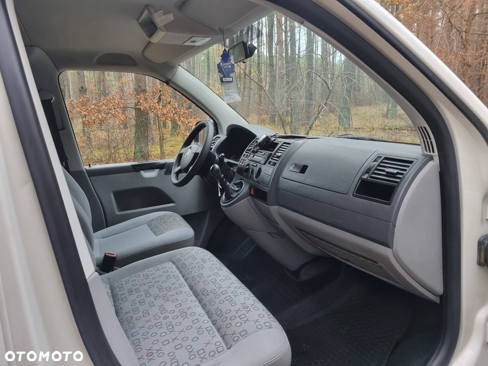 Volkswagen Transporter - 5