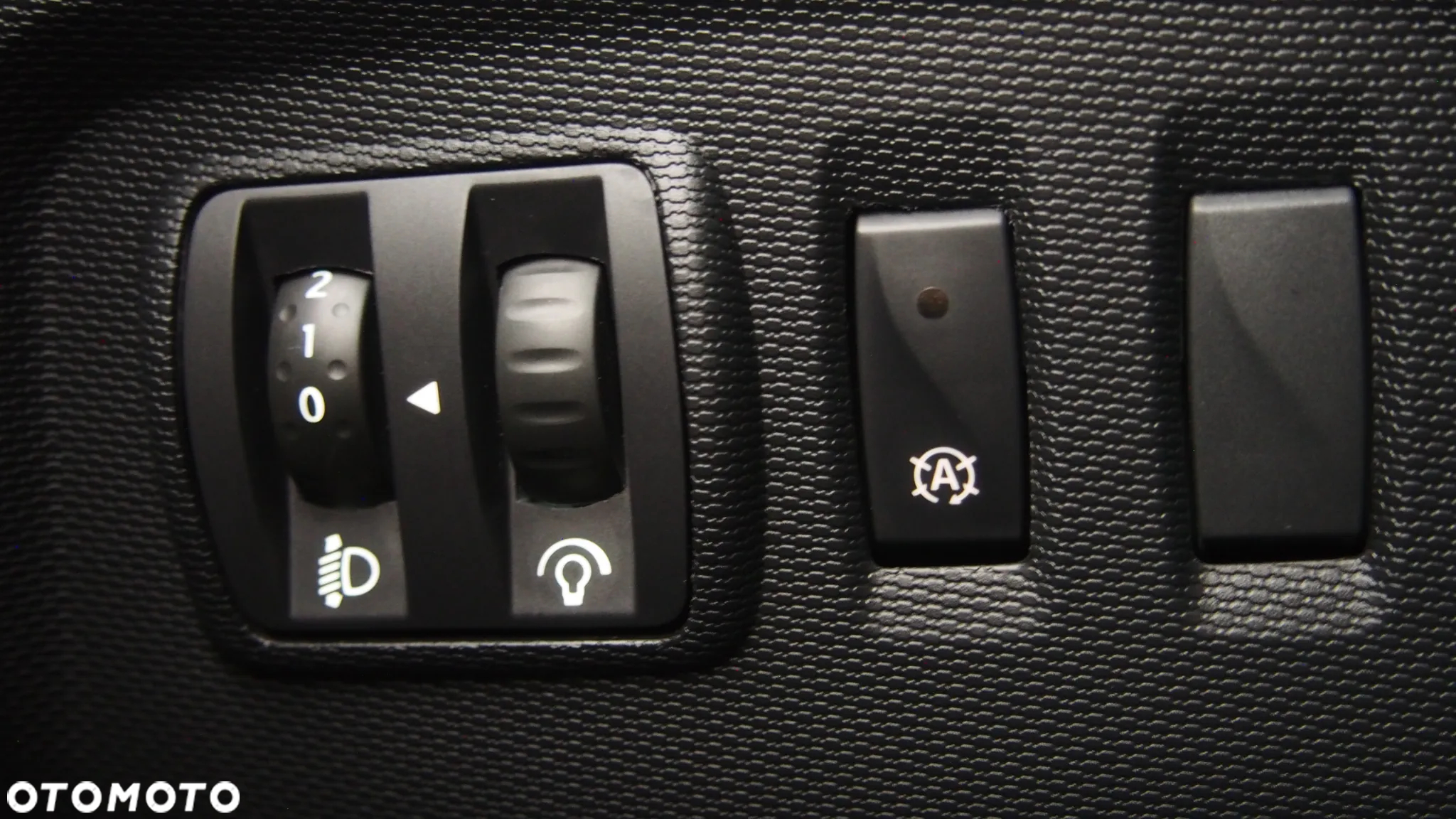 Renault Captur 0.9 Energy TCe Life EU6 - 12