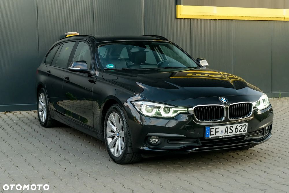 BMW Seria 3 320d Sport Line - 5