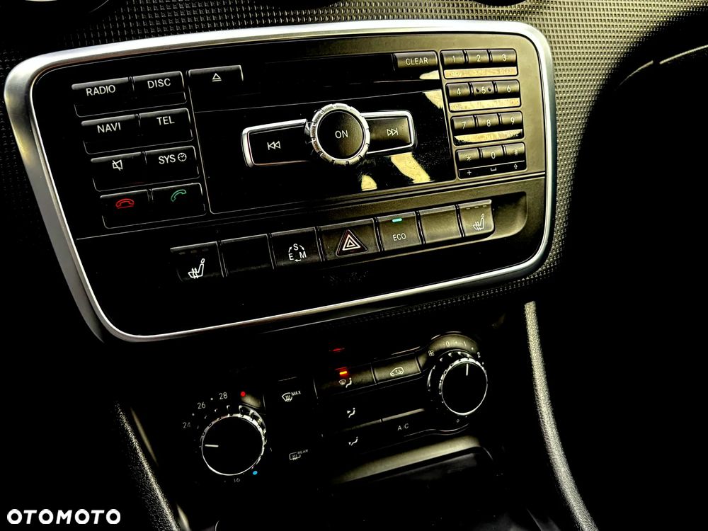 Mercedes-Benz Klasa A 180 (BlueEFFICIENCY) 7G-DCT Urban - 21