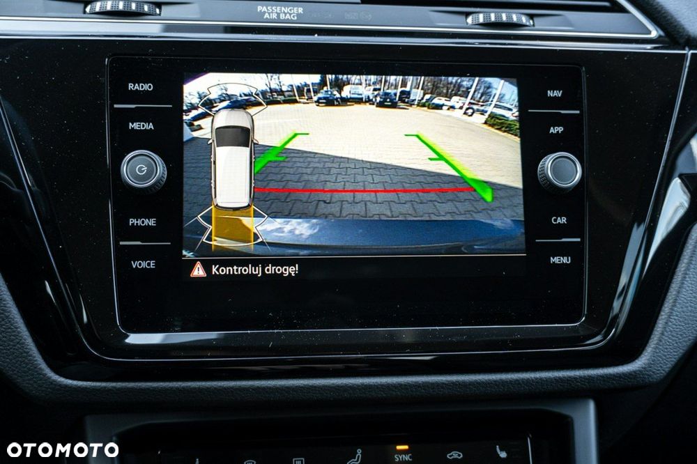 Volkswagen Touran - 30