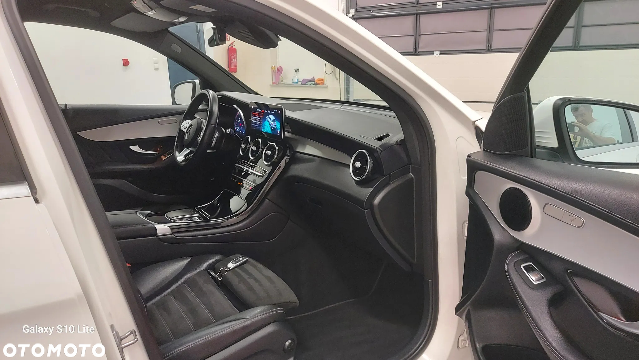 Mercedes-Benz GLC 220 d 4Matic 9G-TRONIC AMG Line - 16