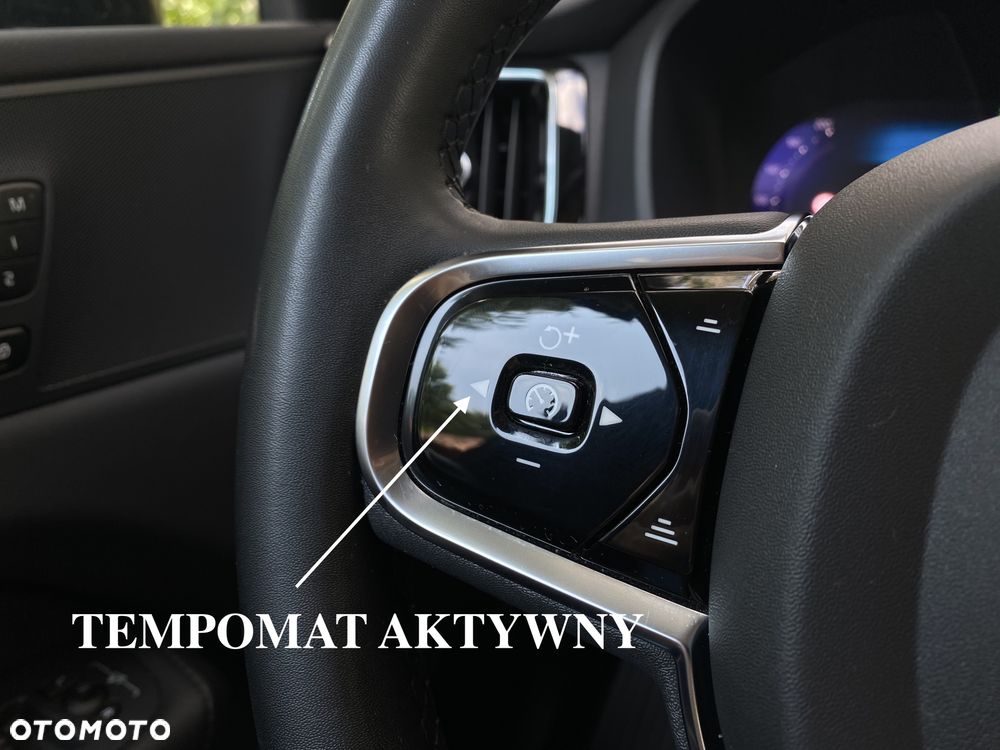 Volvo XC 60 B4 B R-Design - 20