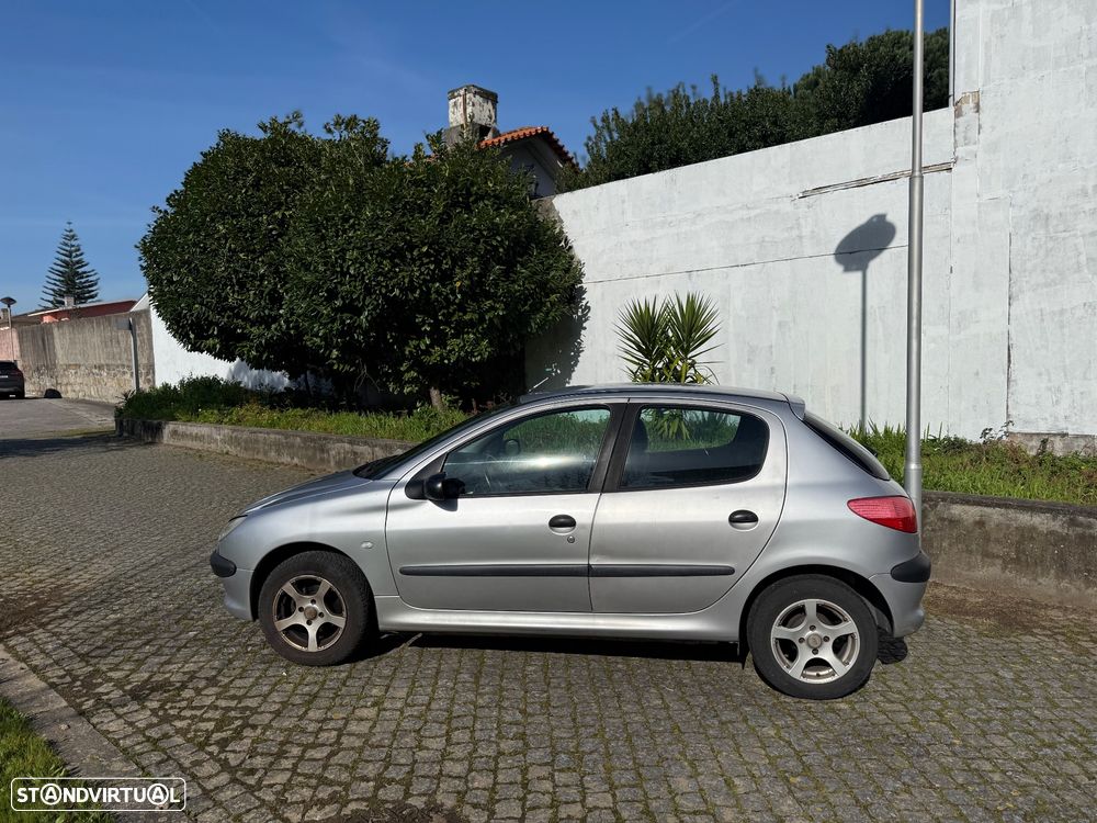 Peugeot 206 1.1 XR - 2