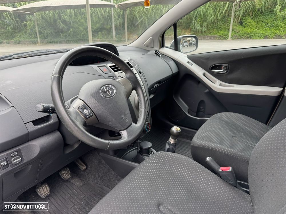 Toyota Yaris - 9