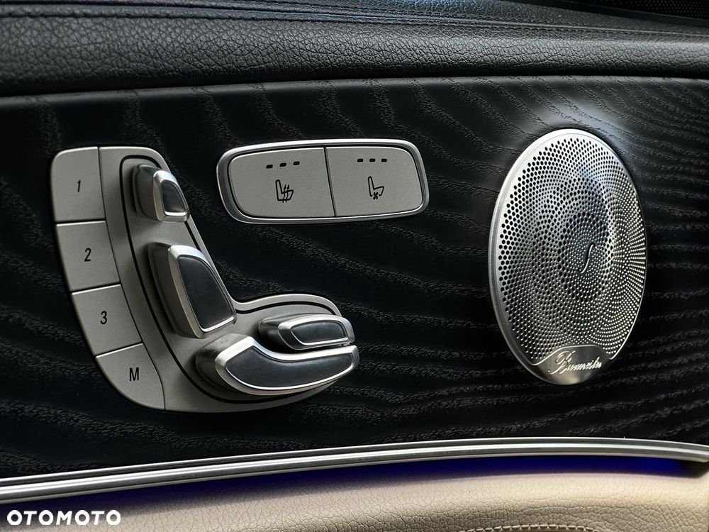 Mercedes-Benz Klasa E - 17