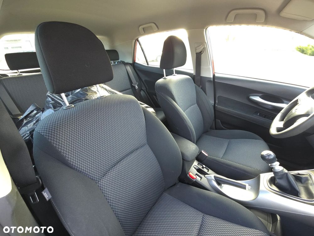 Toyota Auris 1.33 VVT-i Edition - 18