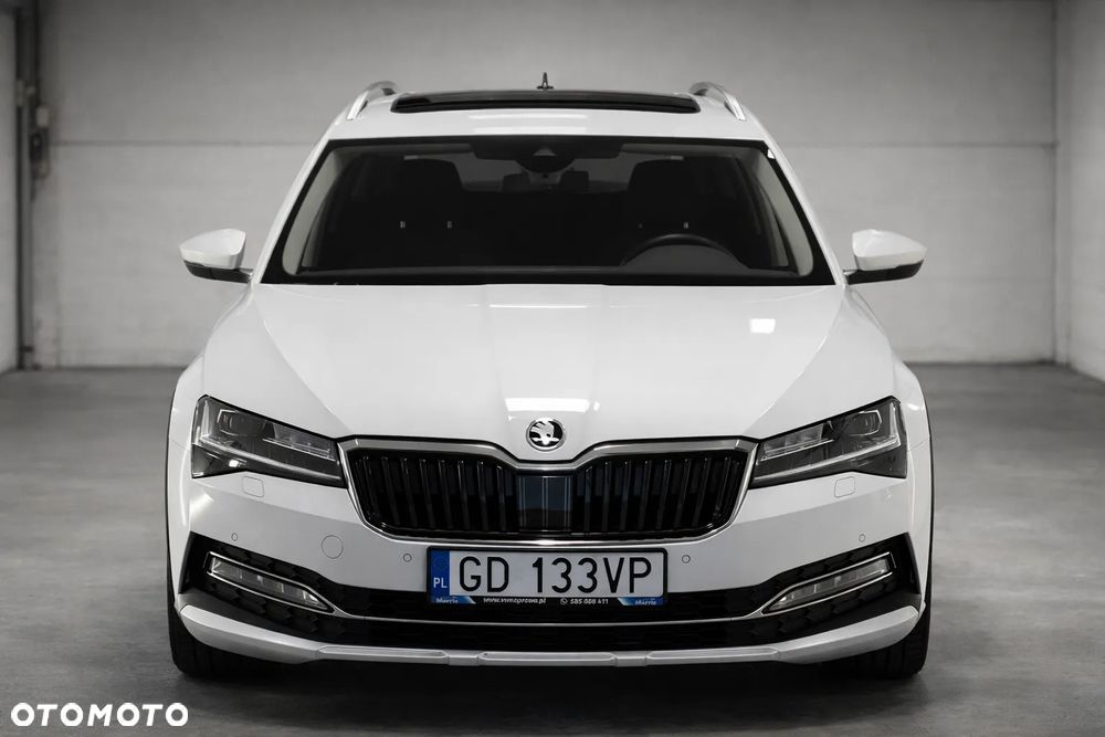 Skoda Superb 2.0 TDI SCR 4x4 Scout DSG - 2