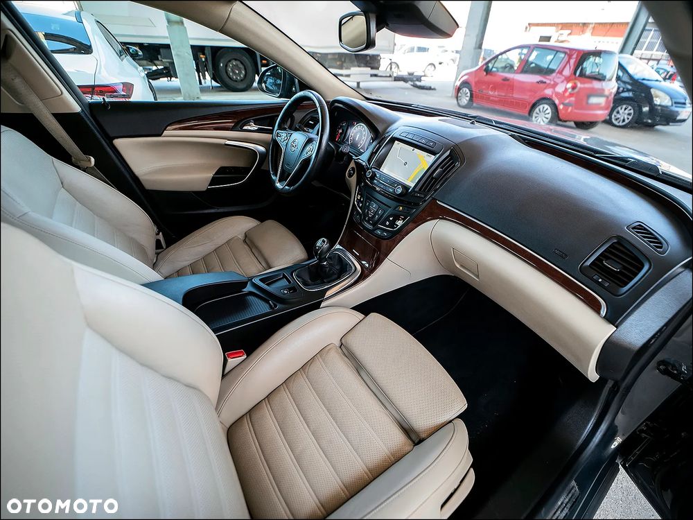 Opel Insignia 1.4 Turbo ecoFLEX Start/Stop Business Innovation - 16