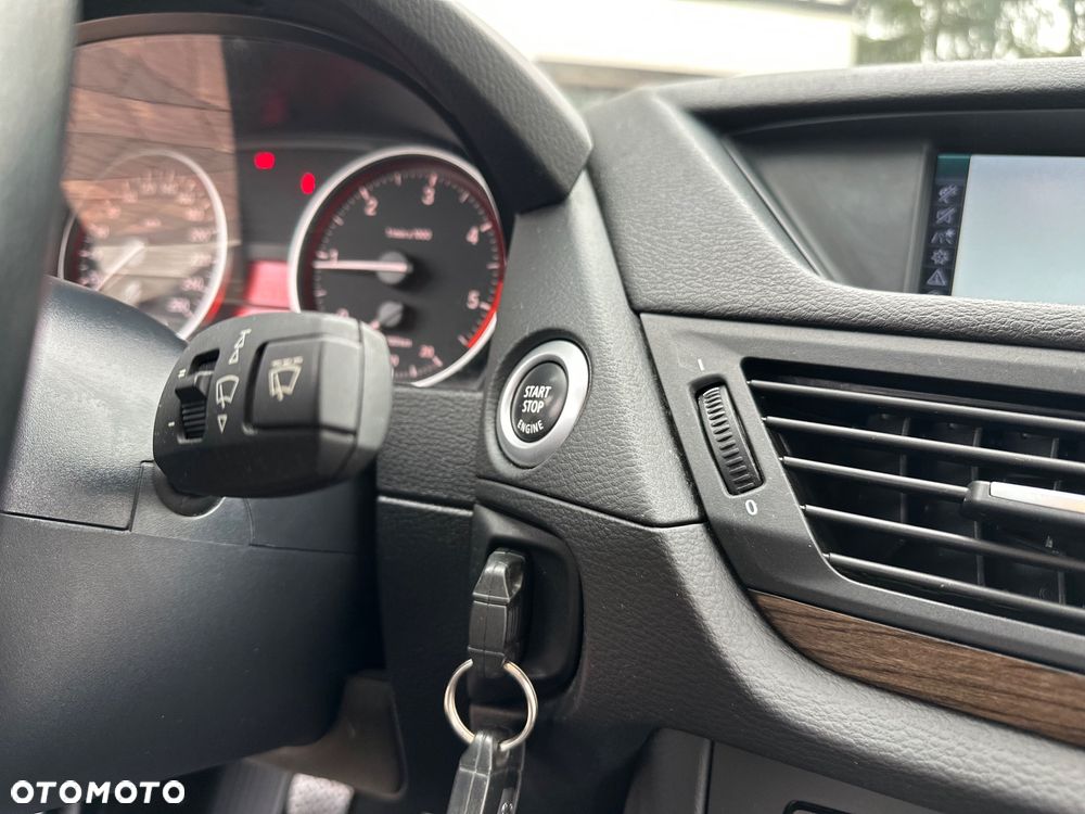 BMW X1 sDrive20d - 34