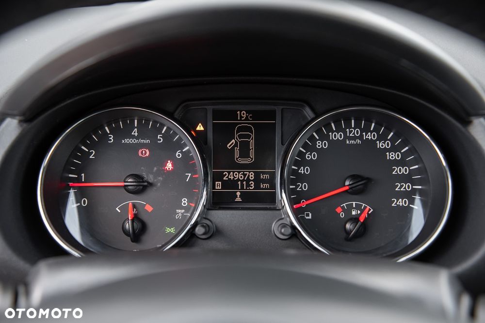 Nissan Qashqai+2 - 18