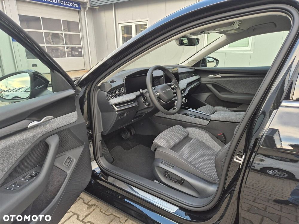 Skoda Superb 2.0 TSI Edition 130 DSG - 9